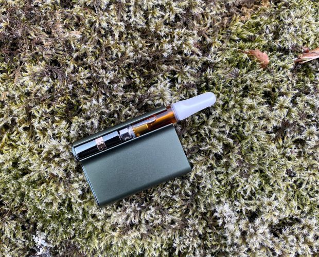 Cartridge with ccell battery